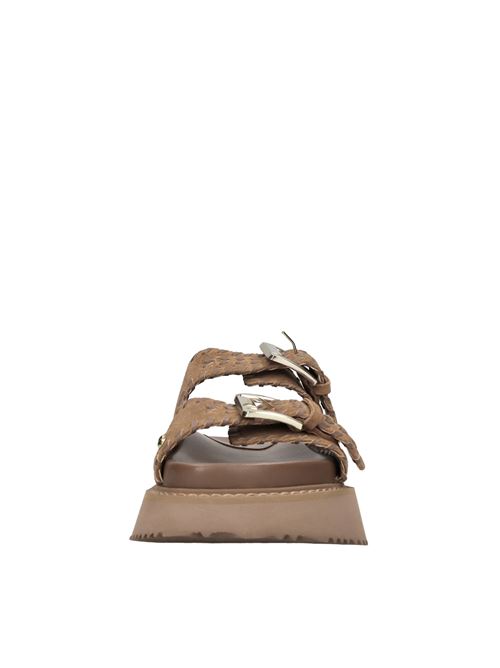 Mules in camoscio e pelle con borchie CORAL BLUE | CB.K224.27TAN
